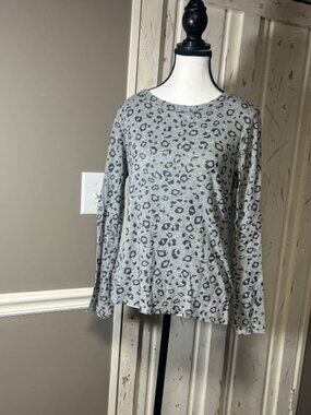 Gap Leopard printed t-shirt